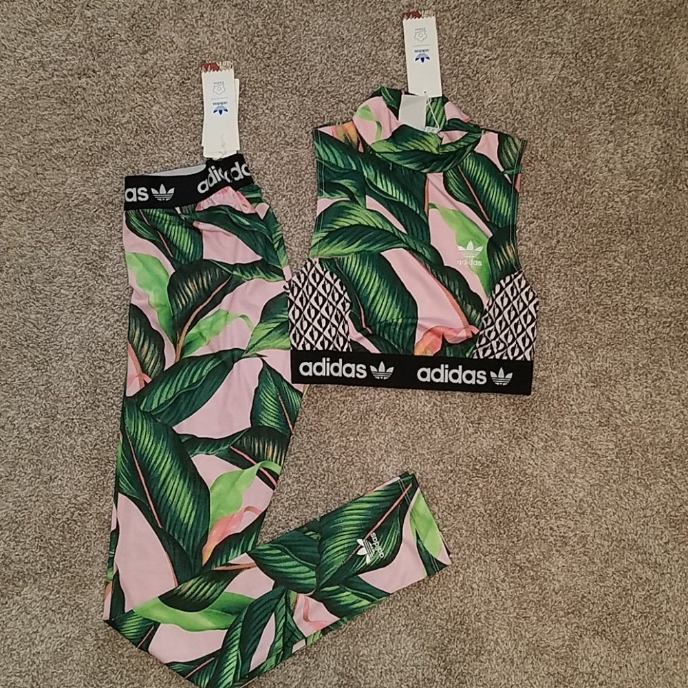 Set: Adidas Originals Leggings/ Crop Top